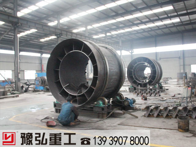 滾筒烘干機車間生產現(xiàn)場圖